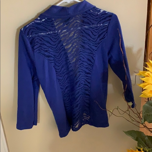 Blazer - Picture 2 of 2